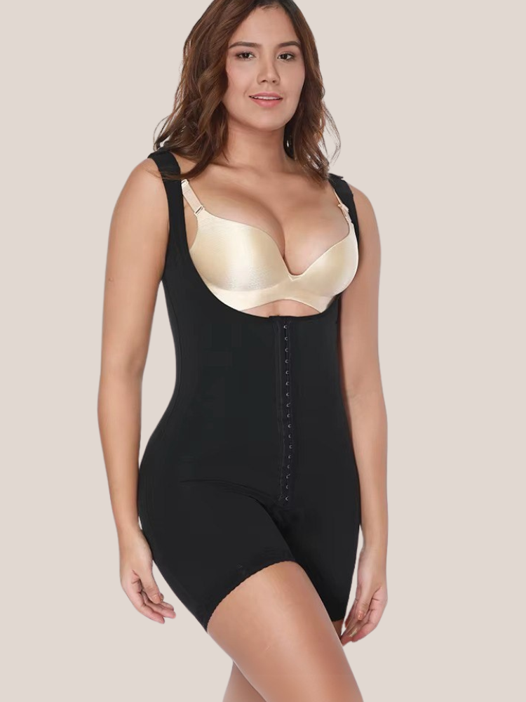 Shapewear shorts with straps